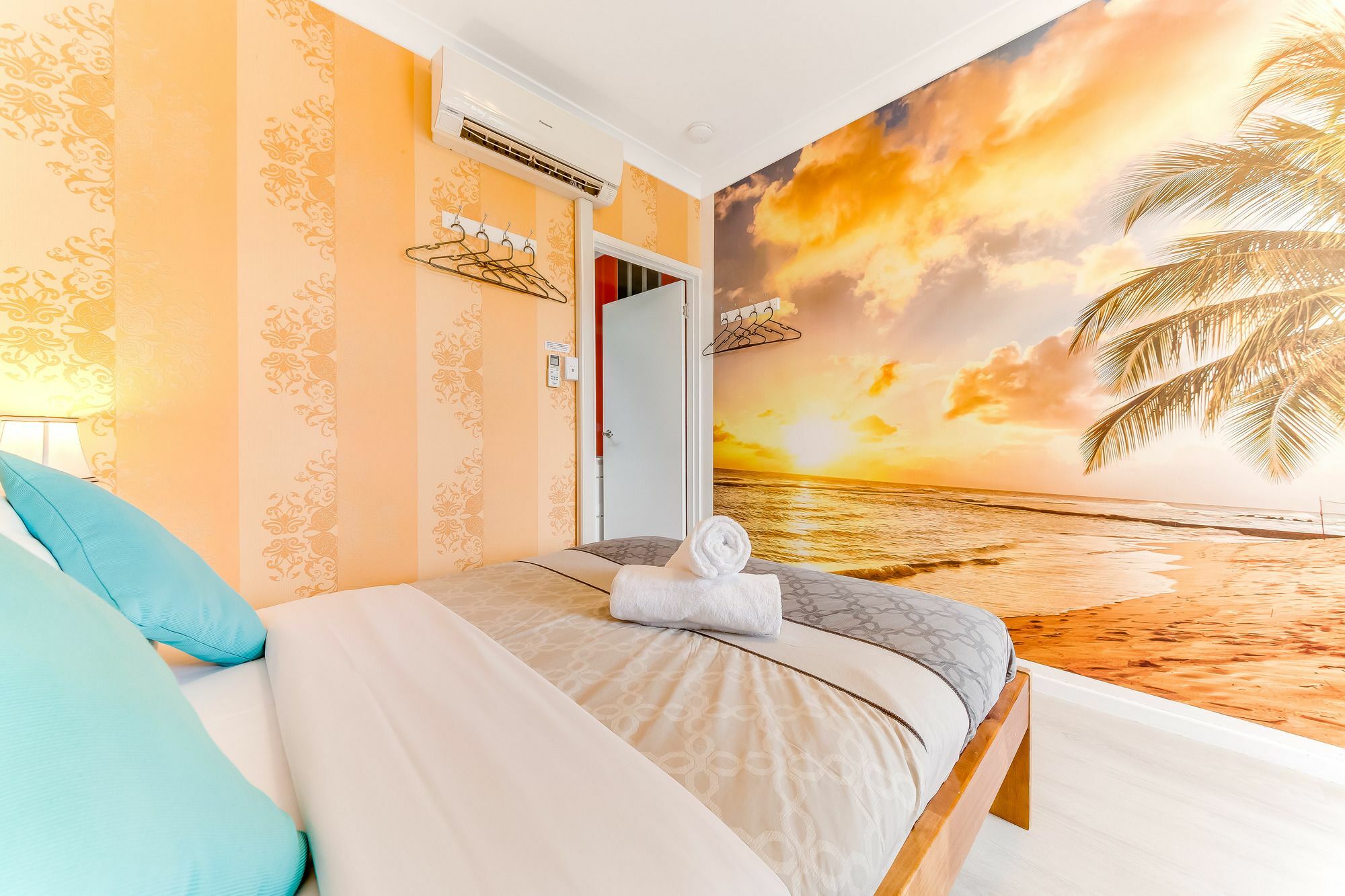 Coral Inn Boutique Resort Yeppoon Exterior foto